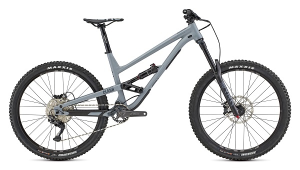 Commencal-Clash-2021-location-vtt-pyrenees