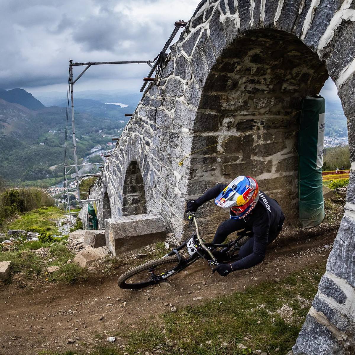 Bike Park Pic du Jer à lourdes, Bike&Py - Loic Bruni